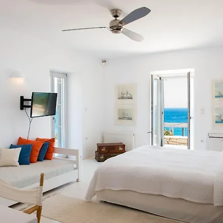 Luxury Seafront Alikí