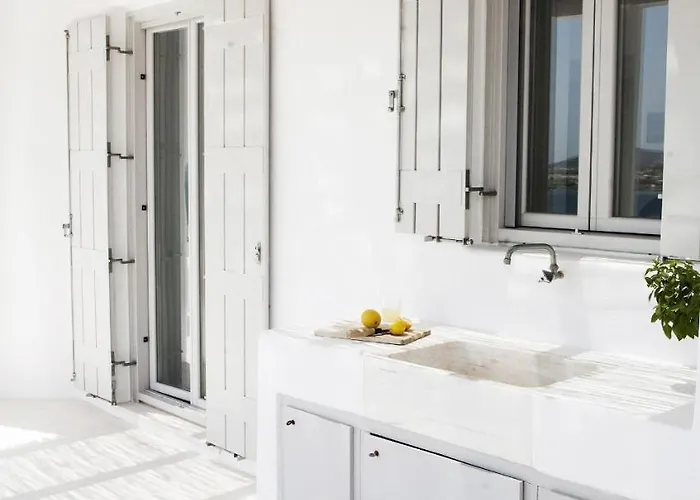 Villa Luxury Seafront Alikí