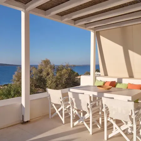 Luxury Seafront Willa Alikí