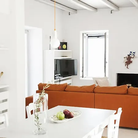 Luxury Seafront Willa Alikí