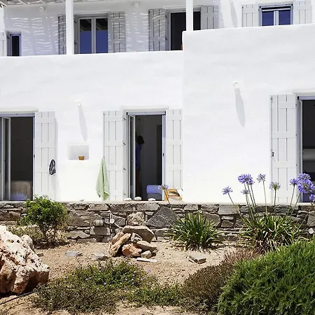 Luxury Seafront Willa Alikí