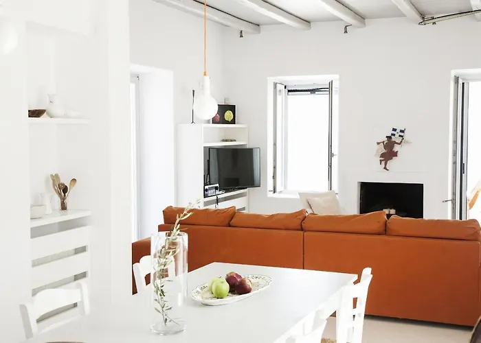 Luxury Seafront Villa Alikí